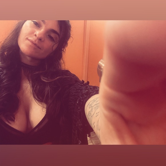 Meet your Posher, Simora - Picture 4 of 4